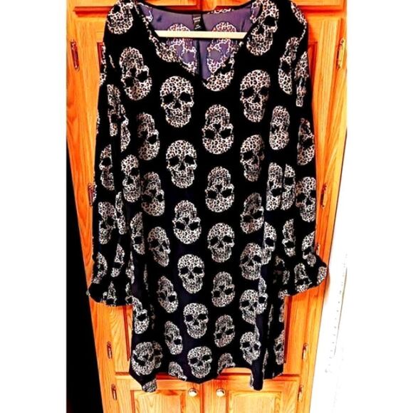 Emery Rose Plus Size Tiger Print Skull Midi dress 4X - Picture 4 of 14